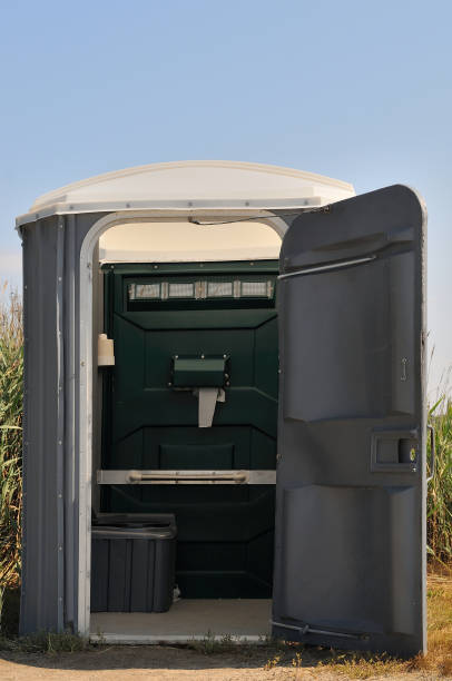 Best Temporary restroom rental  in Davenport, IA