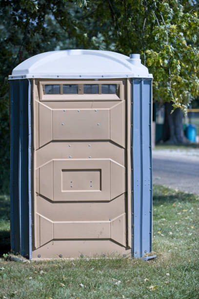 Portable Toilet Options We Offer in Davenport, IA