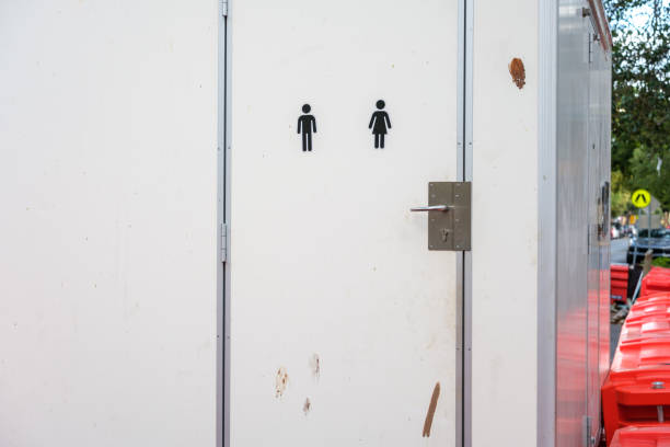 Best Portable bathroom rental  in Davenport, IA