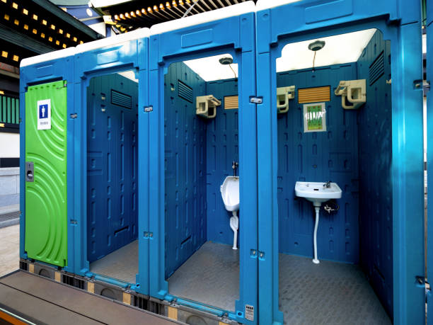 Best Affordable porta potty rental  in Davenport, IA